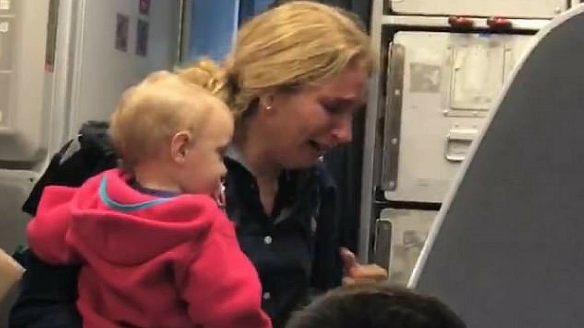 An American Airlines Employee Hit a Mom With Her Baby Stroller!